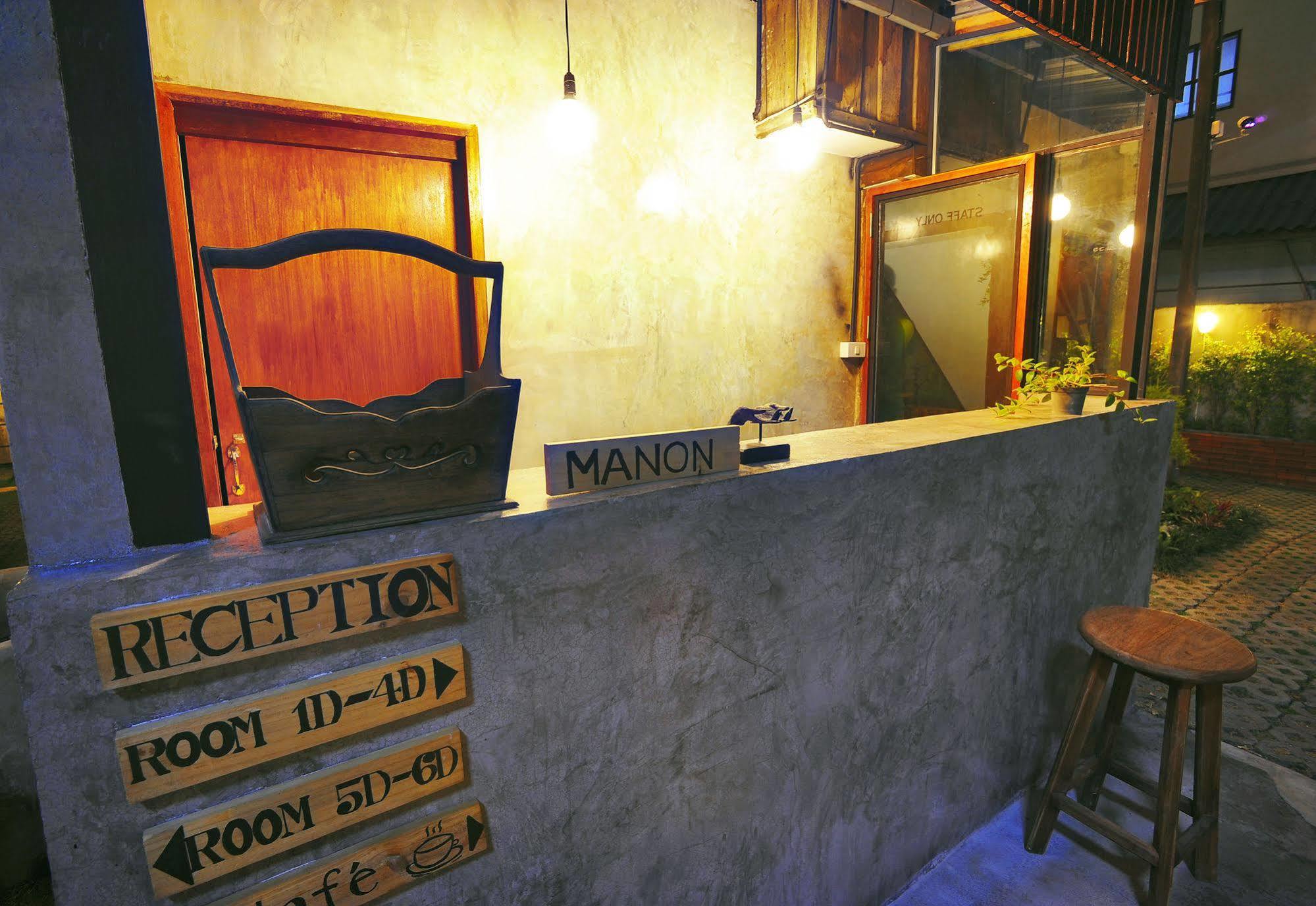 Manon Hostel Chiang Mai Bagian luar foto