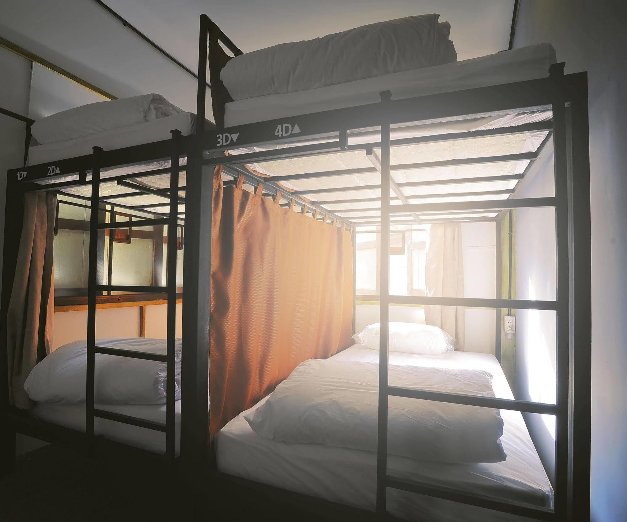 Manon Hostel Chiang Mai Bagian luar foto